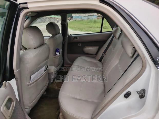 Toyota Corolla Sedan 1999 White