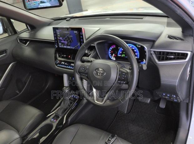 New Toyota Corolla Cross 2024 Pearl