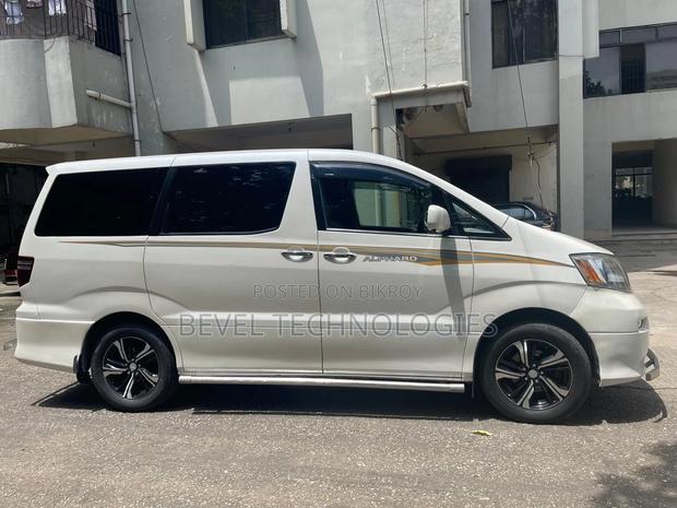 Toyota Alphard 2.4 Petrol AWD 2003 Pearl