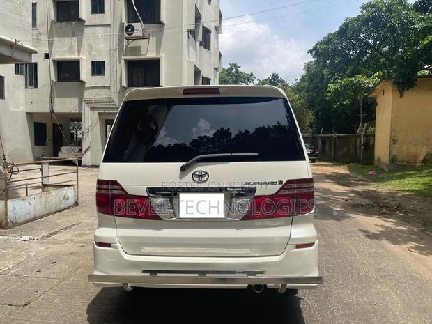 Toyota Alphard 2.4 Petrol AWD 2003 Pearl