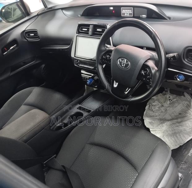 Toyota Prius 2020 Blue