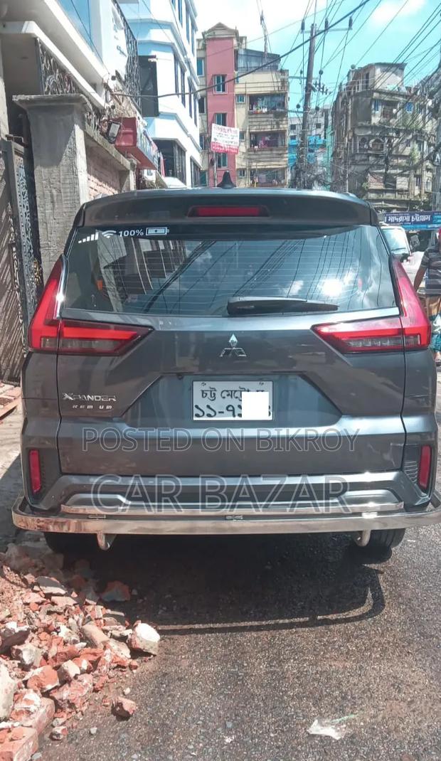 Mitsubishi Xpander Premium 2025 Gray