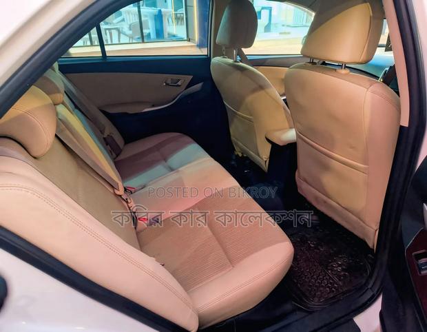 Toyota Premio 2018 Pearl