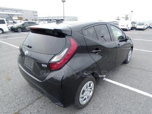 Toyota Aqua 2021 Black