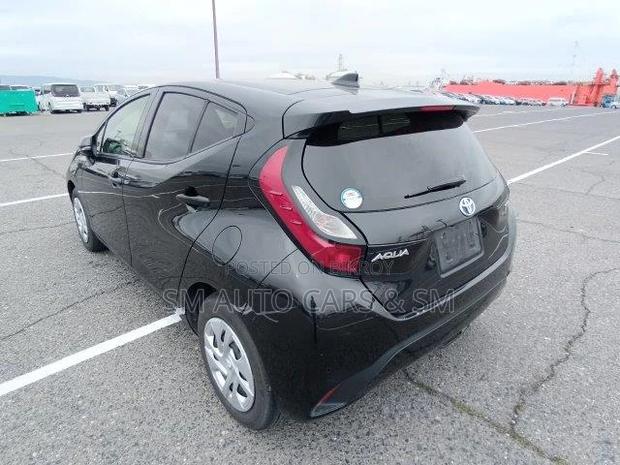 Toyota Aqua 2021 Black
