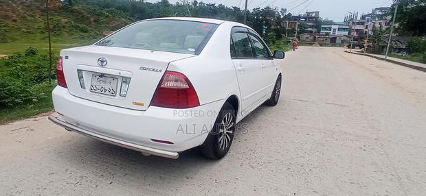 Toyota Corolla 2006 White