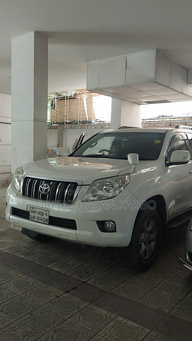 Toyota Land Cruiser Prado 2012 White