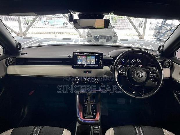 Honda Vezel 2021 Black