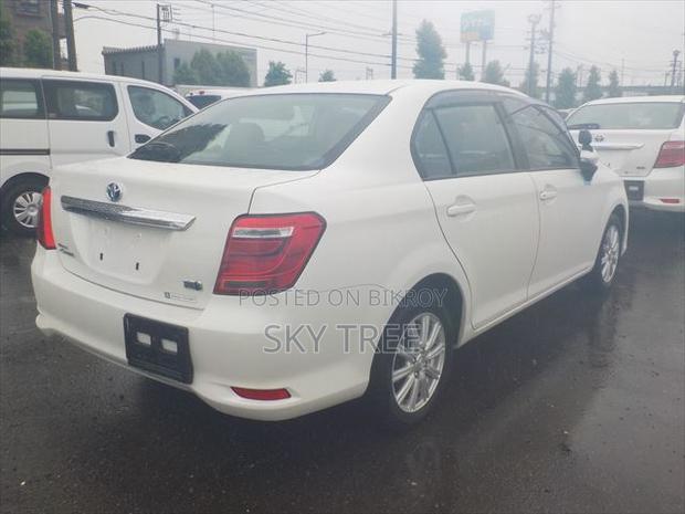 Toyota Axio 2021 Pearl
