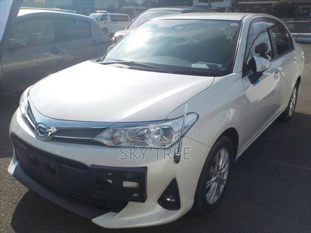 Toyota Axio 2021 Pearl