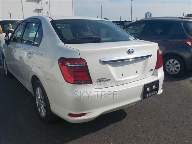 Toyota Axio 2021 Pearl