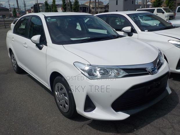 Toyota Axio 2022 White
