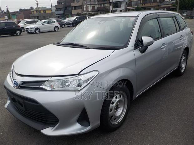 Toyota Axio 2021 Silver