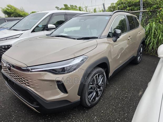 Toyota Corolla Cross 2026 Beige