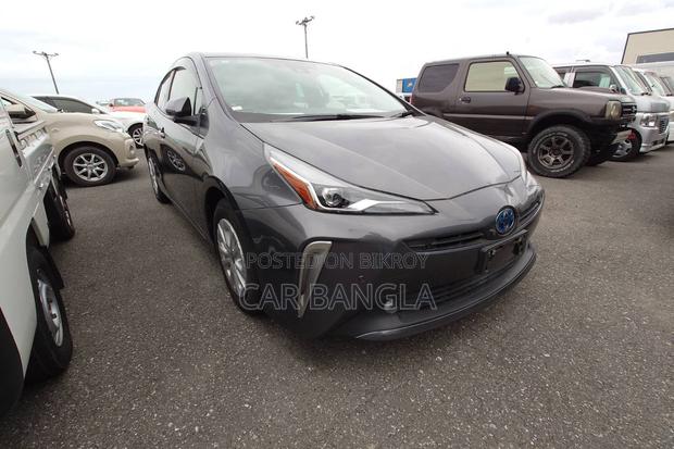 Toyota Prius L 2021 Gray
