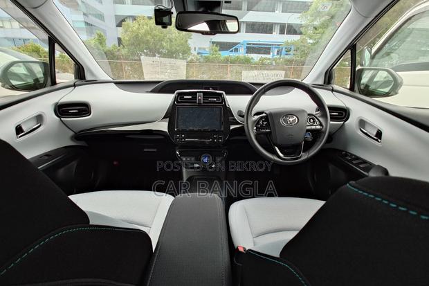 Toyota Prius 2021 Gray