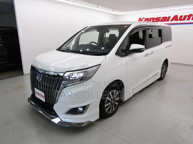 Toyota Esquire 2021 Pearl