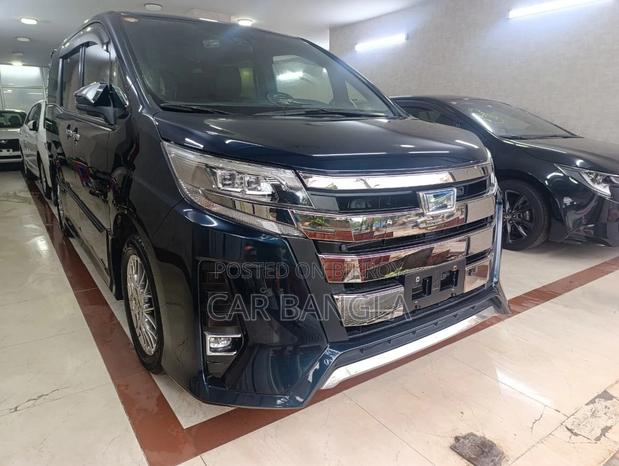 Toyota Noah 2021 Blue