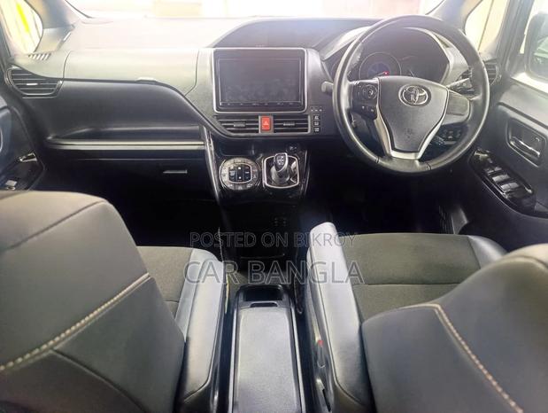 Toyota Noah 2021 Blue