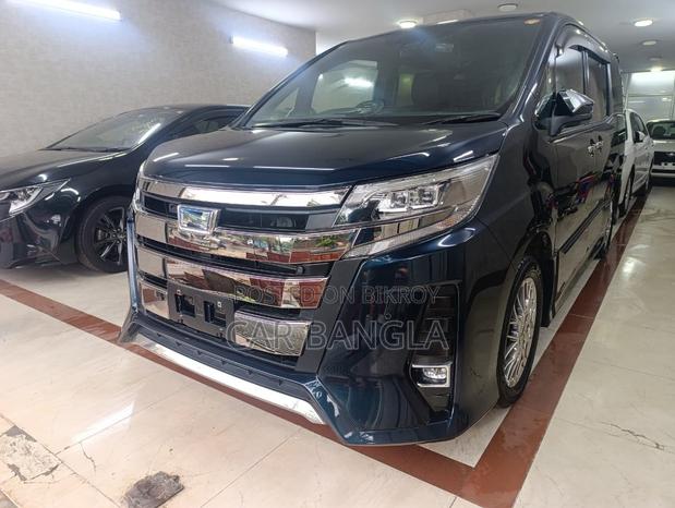 Toyota Noah 2021 Blue