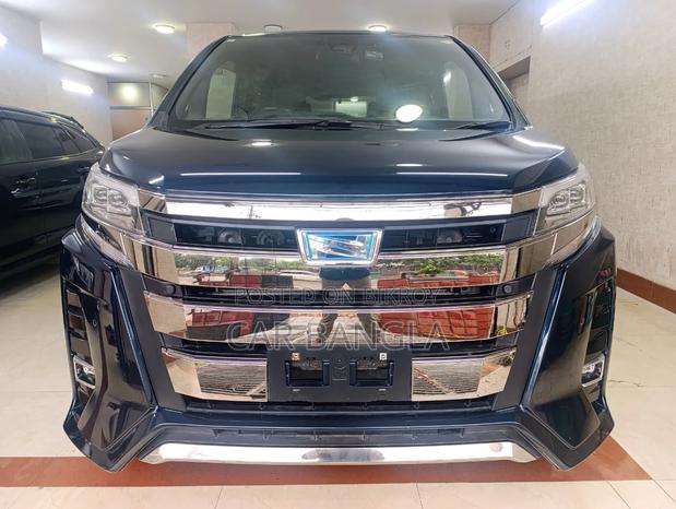Toyota Noah 2021 Blue