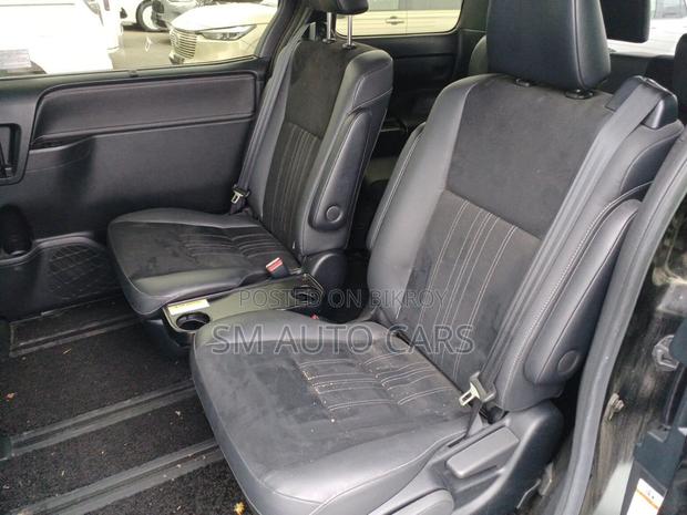 Toyota Esquire 2.0 FWD (7 Seater) 2021 Black