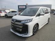 Toyota Noah 2022 Pearl for sale