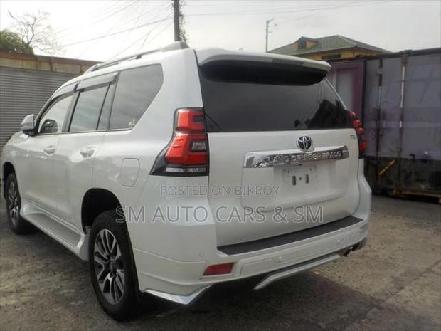 Toyota Land Cruiser Prado 2.7 2023 Pearl