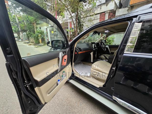 Toyota Land Cruiser Prado 2010 Black