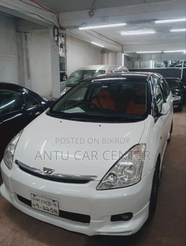 Toyota Wish 2004 White