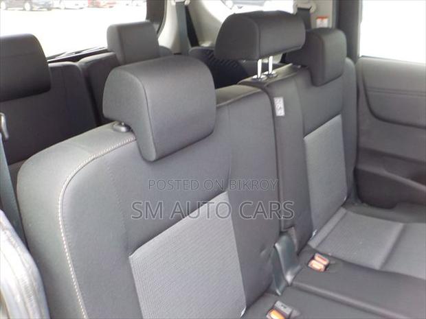 Toyota Sienta 1.5 Hybrid FWD 2021 Black