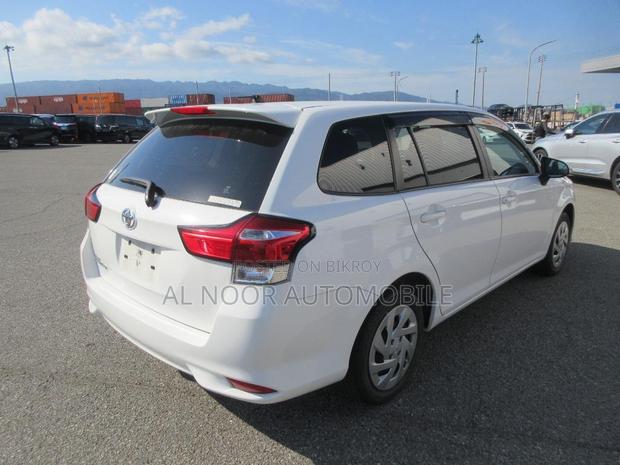 Toyota Corolla Fielder 2021 White