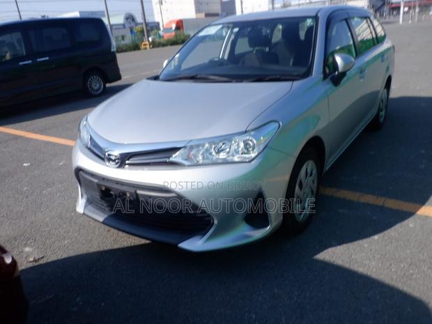 Toyota Corolla Fielder 2021 Silver