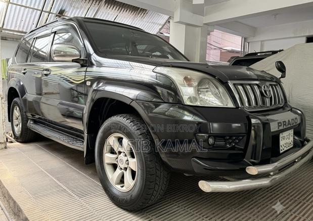 Toyota Land Cruiser Prado 2004 Black