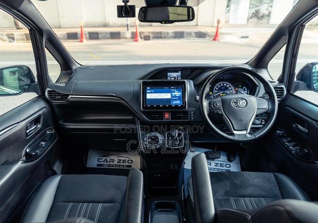 Toyota Esquire 2021 Black
