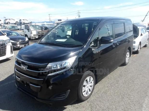 Toyota Noah 2021 Black