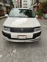 Toyota Probox 2004 White for sale