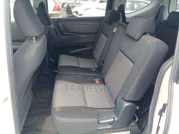Toyota Sienta 2021 Pearl