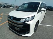 Toyota Noah 2022 Pearl for sale