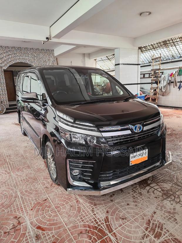 Toyota Noah 2017 Black