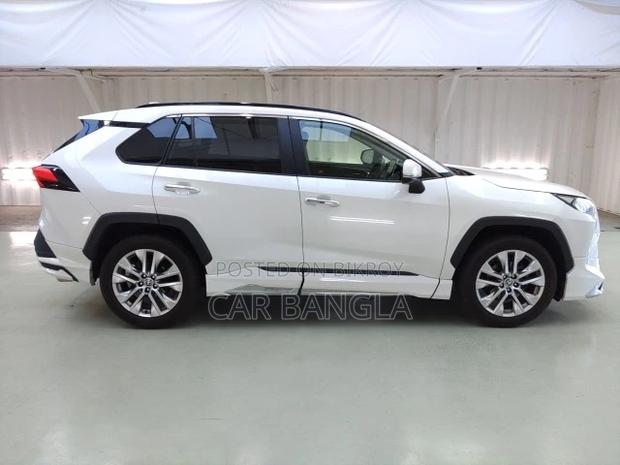 Toyota RAV4 2022 Pearl