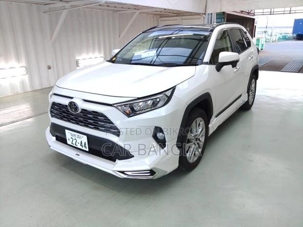 Toyota RAV4 2022 Pearl