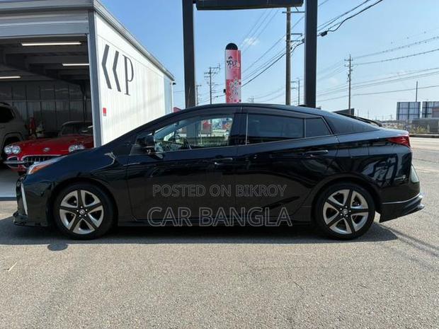 Toyota Prius 2021 Black