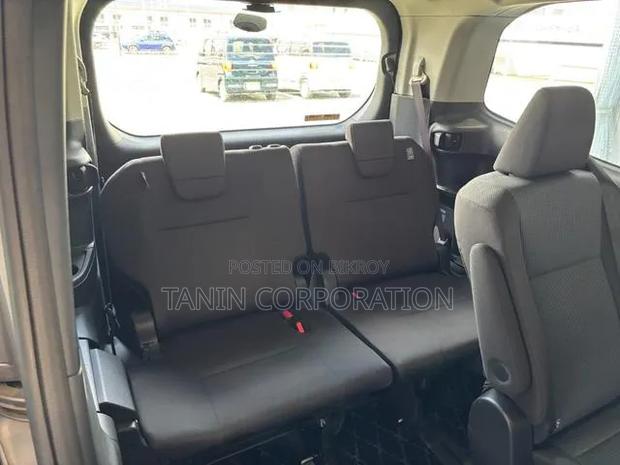 Toyota Noah 2022 Brown