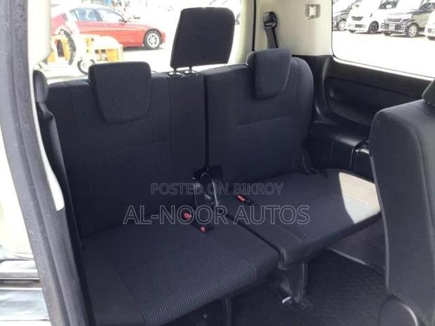 Toyota Noah 2.0 AWD (8 Seater) 2021 Silver