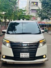 Toyota Noah 1.8 FWD Hybrid (7 Seater) 2016 Pearl for sale