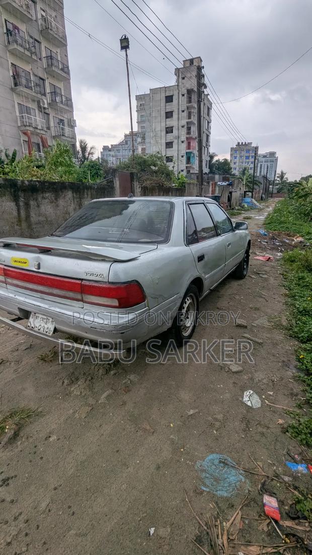 Toyota Corona 1989 Silver
