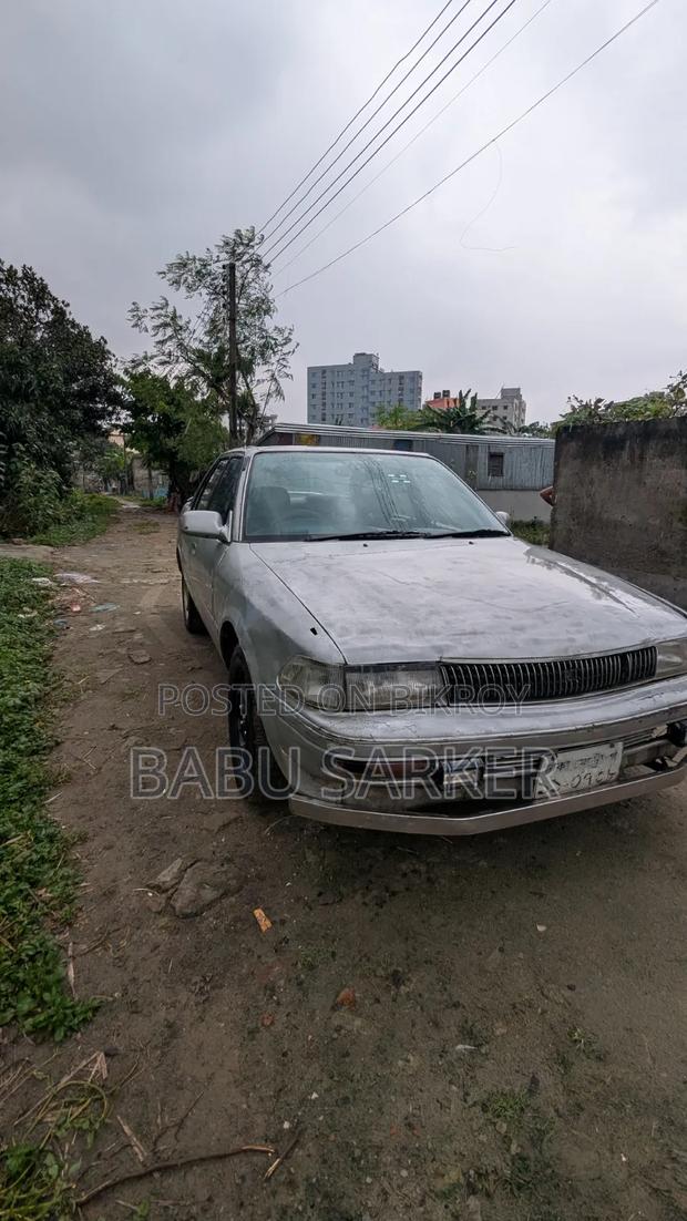 Toyota Corona 1989 Silver