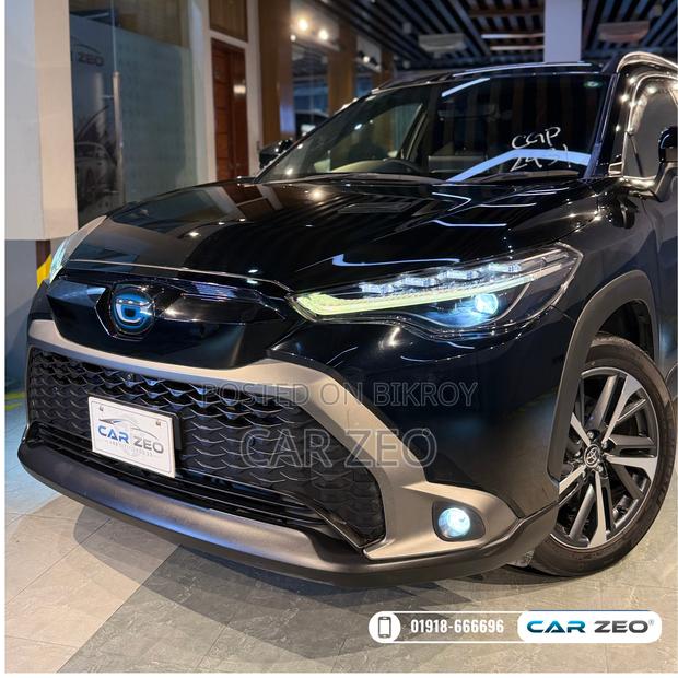Toyota Corolla Cross 1.8 Hybrid AWD 2021 Black
