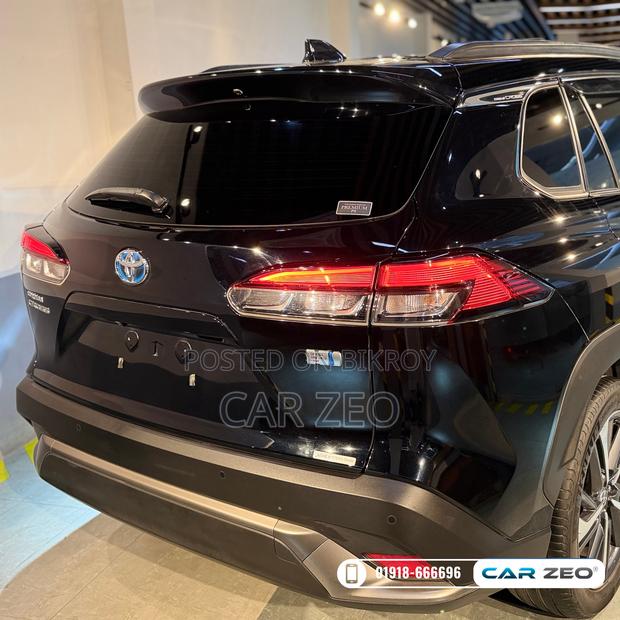 Toyota Corolla Cross 1.8 Hybrid AWD 2021 Black